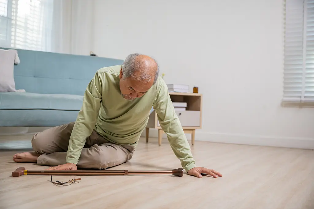 After the Fall: How Physical Therapy in Reno Can Get You Back on Your Feet Safely